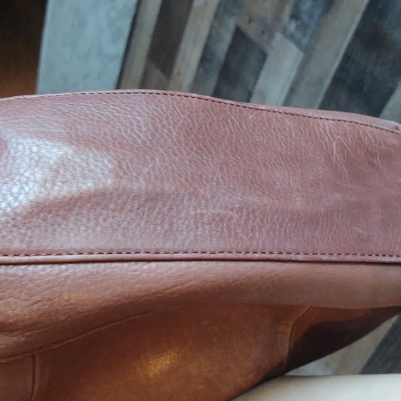 G.H. Bass & Co Brown Leather Crossbody Bag - Picture 4 of 12